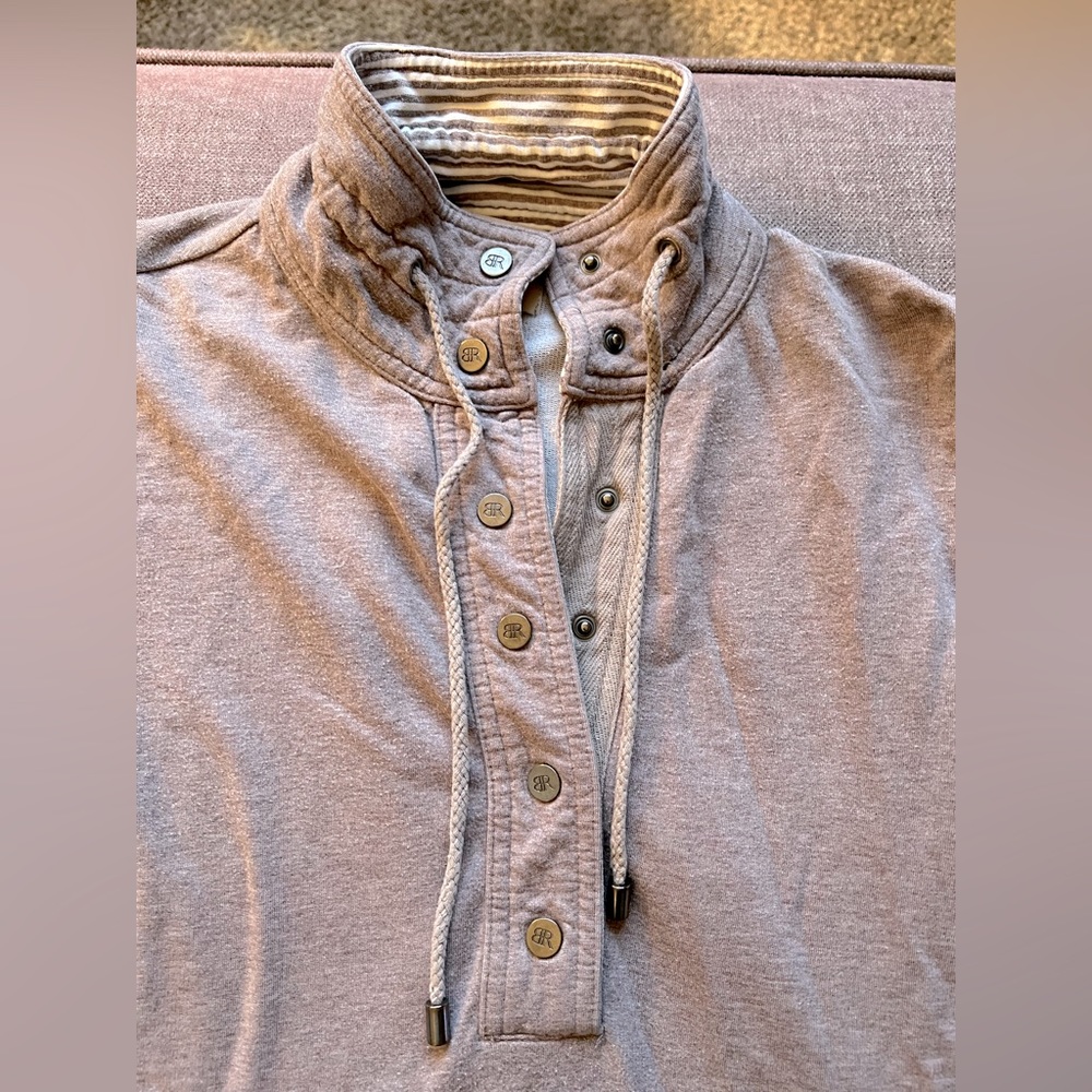 Women’s Banana Republic long sleeve pullover. XS
